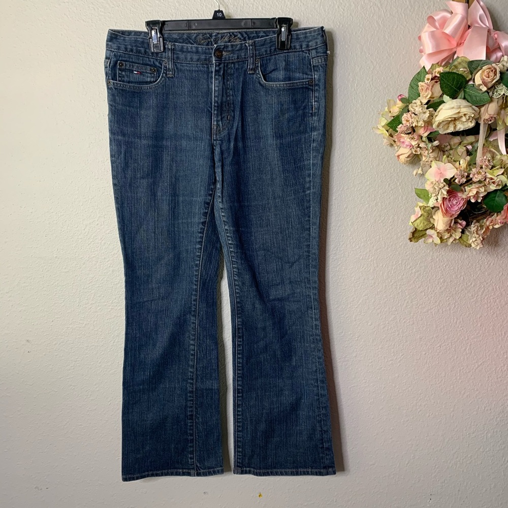 Tommy Hilfiger Low-Rise Bootcut Jeans